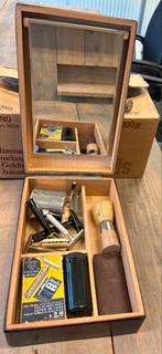 Vintage Scheerkist met Spiegel & Gerei, Antiek en Kunst, Ophalen of Verzenden