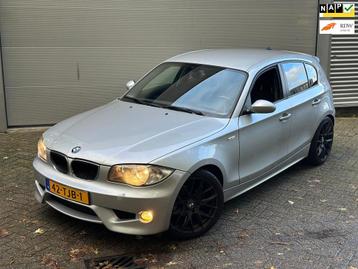 BMW 1-serie 116i High Executive / M-PAKKET / RIJDT SCHEKELT  beschikbaar voor biedingen