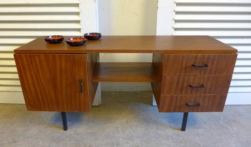 Prachtige midcentury retro vintage tv kastje, Huis en Inrichting, Kasten | Televisiemeubels, Gebruikt, Minder dan 100 cm, 100 tot 150 cm