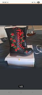Boots, Ophalen of Verzenden, Nieuw, Rood