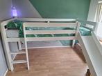 Bed, wit hout, half hoogslaper, glijbaan, 90x200, Huis en Inrichting, Ophalen, Gebruikt, Eenpersoons, 200 cm
