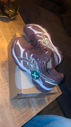 ASICS gel cumulus 16, Kleding | Dames, Schoenen, Ophalen of Verzenden, Nieuw, Sneakers of Gympen