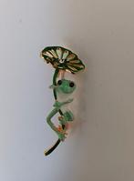 Goudkleurige broche kikker lichtgroen met blad, Sieraden, Tassen en Uiterlijk, Broches, Verzenden, Nieuw, Groen, Overige materialen