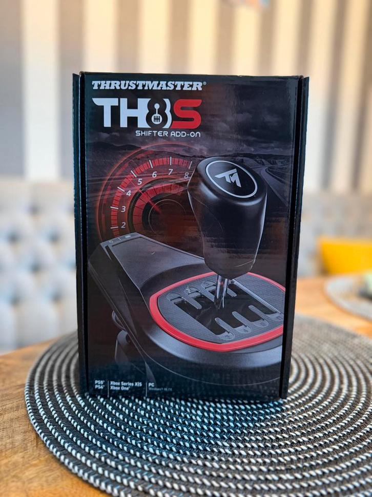 Thrustmaster TH8S Shifter nieuwe in doos, Spelcomputers en Games, Spelcomputers | Sony PlayStation Consoles | Accessoires, Nieuw