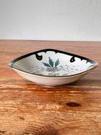 Schaal - Flora Plateel Gouda Holland - decor Charme, Ophalen of Verzenden