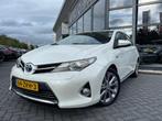 Toyota Auris 1.8 Hybrid Lease Pro | Automaat | Navi | Cruise, Gebruikt, 4 cilinders, Leder en Stof, Wit
