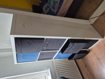 Billy boekenkast en ikea vakkenkast - afbeelding 2