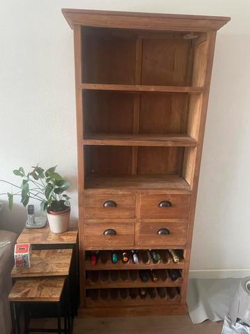 Teakhouten wijn kast van masief teakhout. beschikbaar voor biedingen