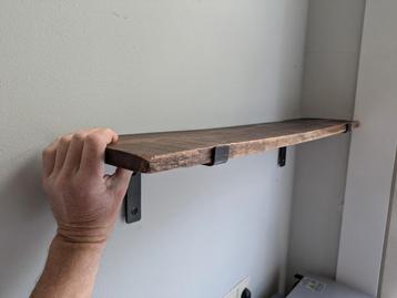 Houten wandplank industrieel FSC duurzaam hout beschikbaar voor biedingen