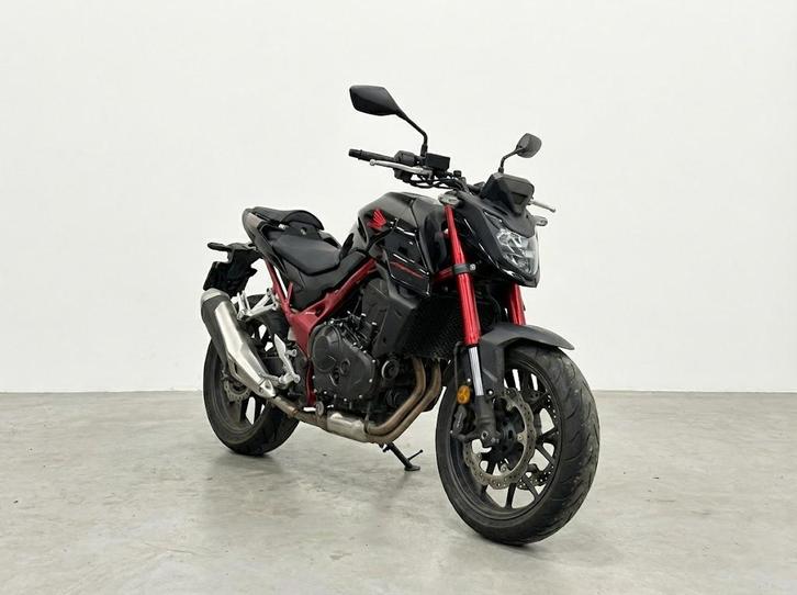 Honda CB750 Hornet 2023 | A2 | 17.685 km | Bakker Motors, Motoren, Motoren | Honda, Bedrijf, Naked bike, 12 t/m 35 kW, 2 cilinders
