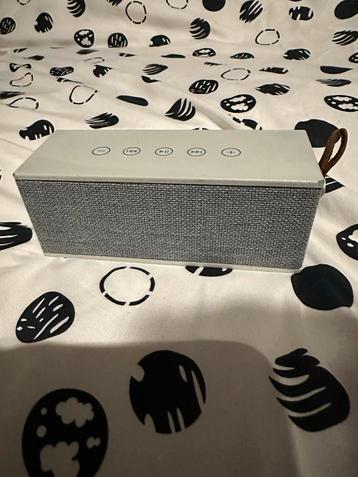 Rockbox Brick Bluetooth Speaker beschikbaar voor biedingen