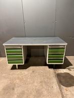 Vintage Bureau met 6 Lades - 2 stuks, Huis en Inrichting, Bureaus, Ophalen, Gebruikt, Bureau