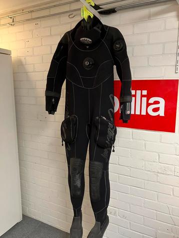 Waterproof dames droogpak, neopreen, maat Ml/t beschikbaar voor biedingen