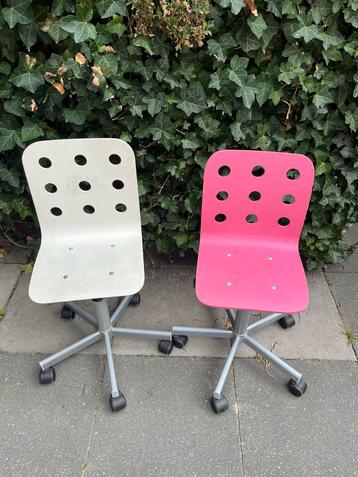 2 Bureaustoelen - Wit & Roze beschikbaar voor biedingen