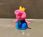 Peppa Pig speelfiguur met kroon - 5 cm, Verzamelen, Poppetjes en Figuurtjes, Ophalen of Verzenden, Zo goed als nieuw