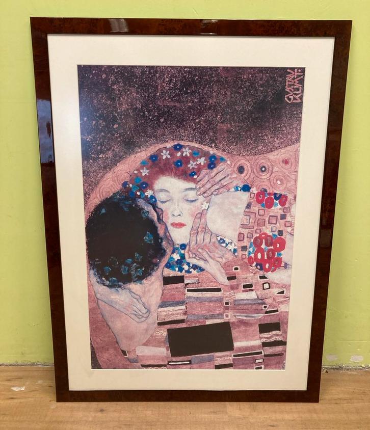 Gustav Klimt - De Kus reproductie, ingelijst 82x113cm, Antiek en Kunst, Kunst | Schilderijen | Klassiek, Ophalen