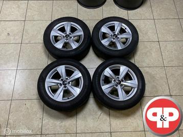 16 Inch A1 82A Set Velgen Met Banden 82A601025A beschikbaar voor biedingen