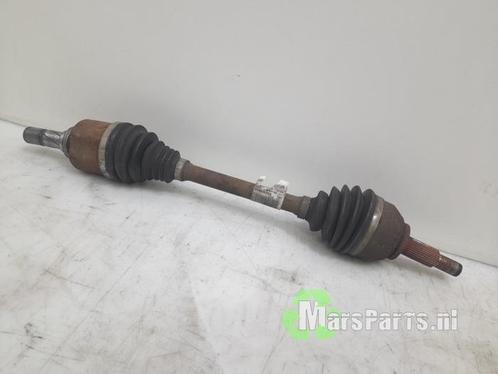 Aandrijfas links-voor van een Renault Trafic, Auto-onderdelen, Remmen en Aandrijving, Renault, Gebruikt, 6 maanden garantie, 12 maanden garantie