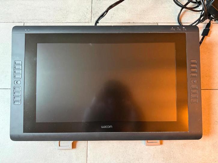 Wacom Cintiq 22HD, Computers en Software, Tekentablets, Zo goed als nieuw, Bedraad, Ophalen of Verzenden