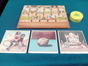 Letterplankje met letter doosje. beschikbaar voor biedingen