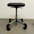 Steelcase instelbare kruk - nieuwe zwarte skai krukjes, Huis en Inrichting, Ophalen, In hoogte verstelbaar, Hout