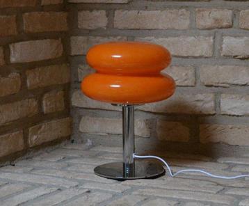 Mooie oranje retro vintage style Bauhaus lamp mushroom
