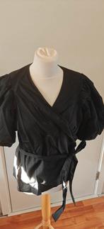 Overslagblouse met ballonmouwen

 Maat L*, Ophalen of Verzenden, Zo goed als nieuw, Wit