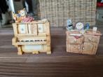 2 Prachtige Vintage Cats Doll House Beelden Piano en Kastje, Verzenden, Gebruikt, Dier