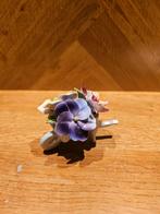 Porseleinen bloemen in kruiwagen - Handgeschilderd, Ophalen of Verzenden