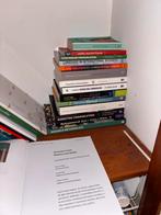 Study books radboud university, Ophalen, Zo goed als nieuw