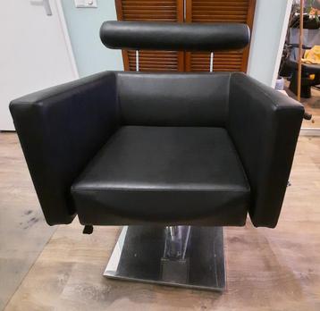 Kappersstoel  beschikbaar voor biedingen