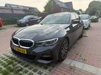 BMW 3-Serie 330e -DavitGrau -M-pakket - HUD - H&K - Pano, 1998 cc, Achterwielaandrijving, Dealer onderhouden, Sedan
