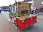 Prachtige loopgroep paarden + koets te koop!! Carnavalswagen, Ophalen, Zo goed als nieuw, Feestartikel, Overige