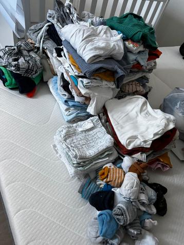 Baby kleding maat 62-68 beschikbaar voor biedingen