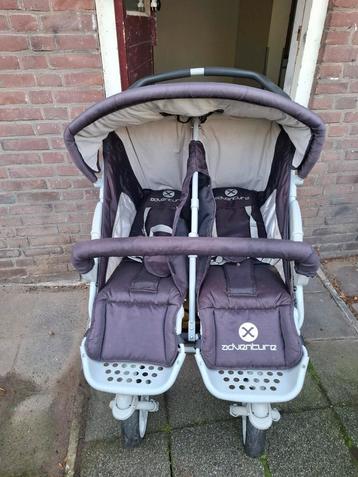Tweelingwagen - Ideaal voor twee! beschikbaar voor biedingen
