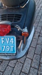 Blauw kenteken voor een retro scooter., Ophalen of Verzenden, Gebruikt, Overige typen, Overige merken