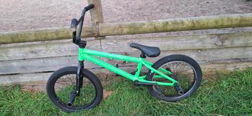 Cross/stuntfiets beschikbaar voor biedingen
