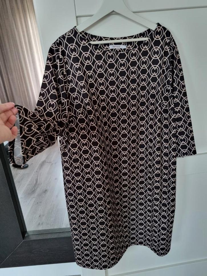 Elegante Zwart-Beige Jurk, Kleding | Dames, Jurken, Nieuw, Maat 46/48 (XL) of groter, Zwart, Boven de knie, Ophalen of Verzenden