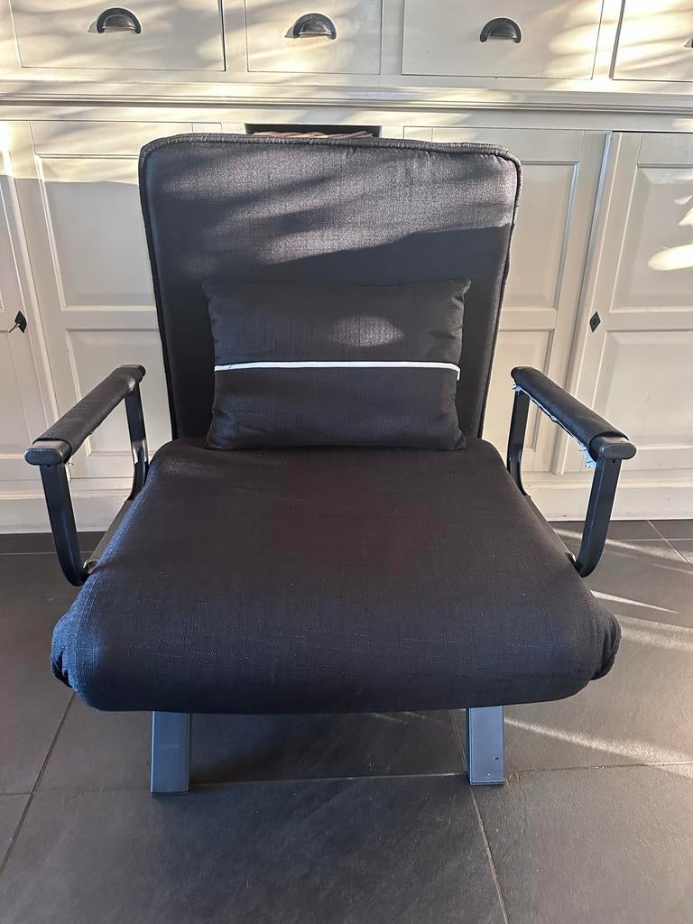 Uitklapbare stoel / stretcher, Ophalen, Gebruikt, Zwart, Eén