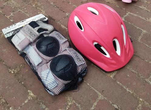 Veiligheidshelm en complete beschermset, Kinderen en Baby's, Speelgoed | Buiten | Rolschaatsen, Zo goed als nieuw, Ophalen