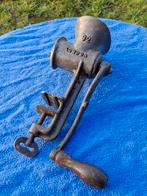 Antieke vleesmolen - Spong Nr. 92 uit londen London., Antiek en Kunst, Ophalen of Verzenden