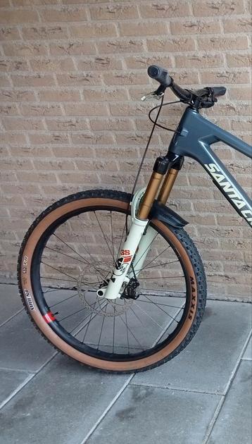 Fox limited edition / Beast Components / Chris King  beschikbaar voor biedingen