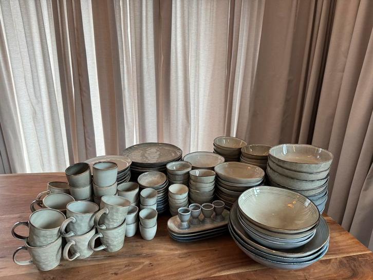 Grote groen/grijze serviesset of deels te koop, Antiek en Kunst, Antiek | Servies compleet, Ophalen
