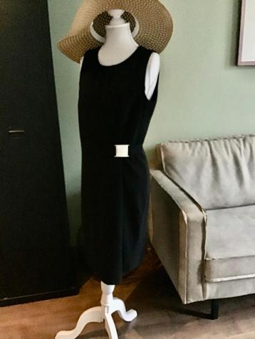 Prachtig zwart jurkje merk Betty Barclay zgan maat 38 m bij 