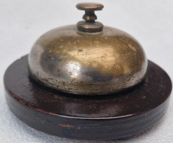 Oude Hotel baliebel -Tafelbel draaimechanisme, heldere klank, Antiek en Kunst, Antiek | Gereedschap en Instrumenten, Ophalen of Verzenden