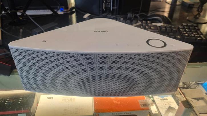 Samsung Speaker  WAM551 wit, Audio, Tv en Foto, Luidsprekers, Zo goed als nieuw, Front, Rear of Stereo speakers, 60 tot 120 watt