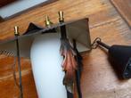 Vintage smeedijzeren hang lampje met opaline glas, Antiek en Kunst, Ophalen of Verzenden