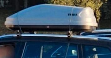 Thule Touring S 100 dakkoffer + dakdrager Golf 7 Variant  beschikbaar voor biedingen