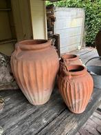 3 grote design klassieke/ landelijke terra cotta potten, Tuin en Terras, Bloempotten, Rond, Binnen, Ophalen of Verzenden, Zo goed als nieuw