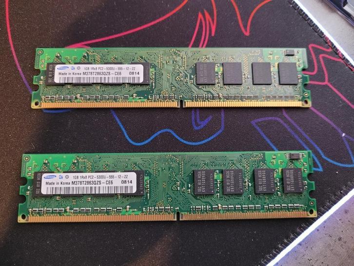 2 X 1GB DDR2 Geheugen Vintage, Computers en Software, RAM geheugen, Ophalen